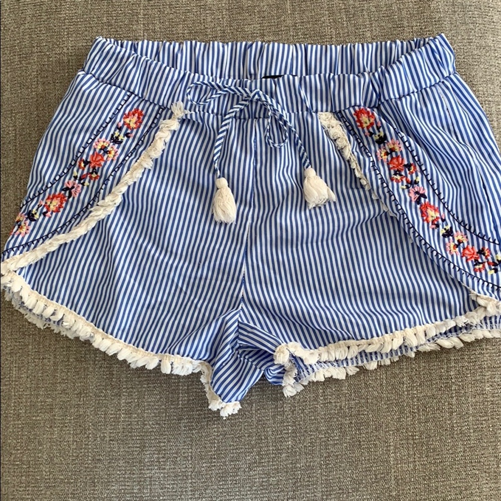 Striped elastic waisted shorts